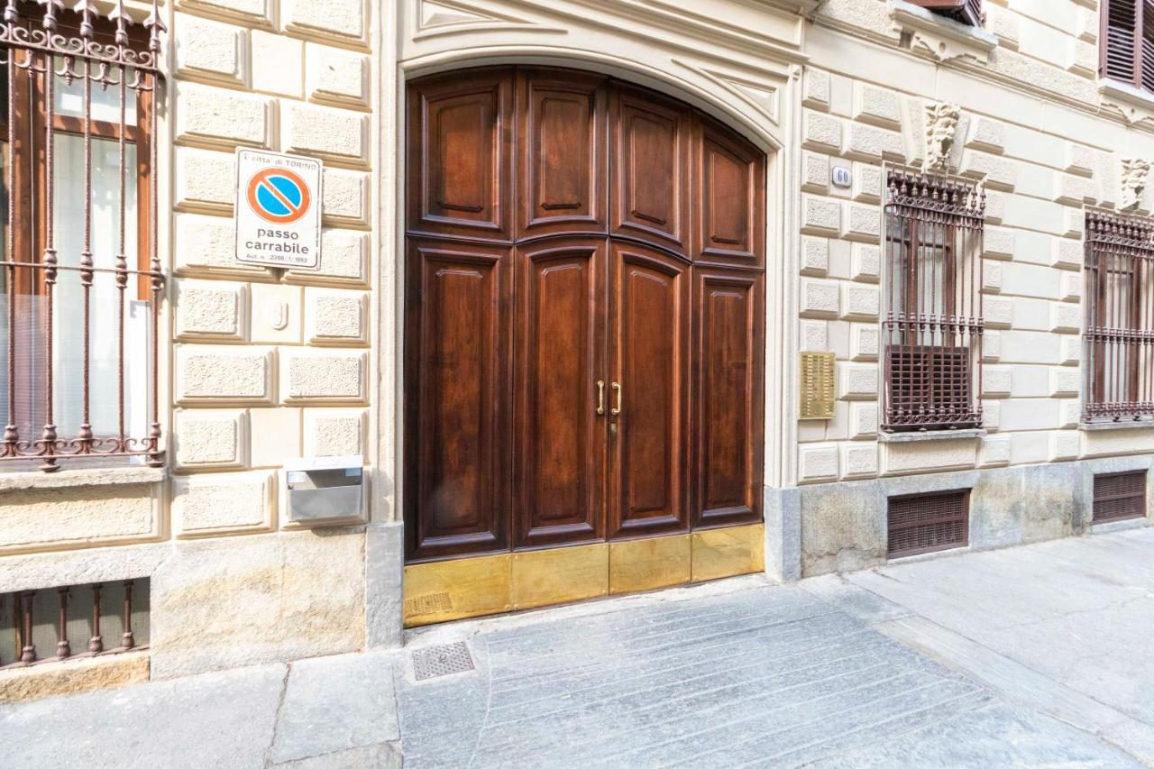 Santa Chiara Apartment Near Piazza Statuto Turijn Buitenkant foto